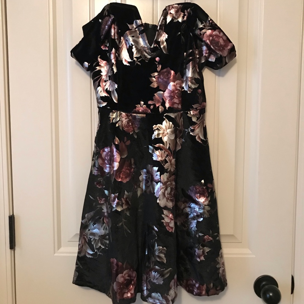 Formal Dress with Side Arm Straps